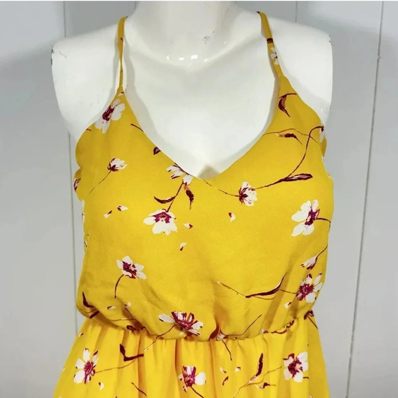 Lush Dress Women’s Size S Yellow Floral V Neck Pullover Floral Dress Sle… - Picture 2 of 6